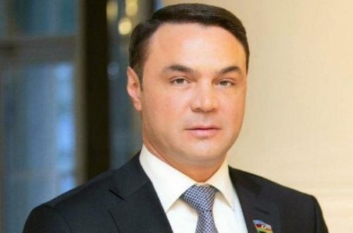 Polisi döyən deputatla bağlı YAP-dan AÇIQLAMA