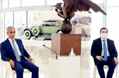 Heydər Əliyev Mərkəzində “Yüksəliş” müsabiqəsinin qalibləri ilə görüş keçirilib