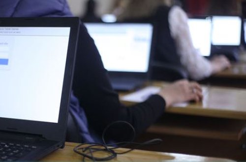 Müəllim olmaq istəyənlərin nəzərinə: Təkrar imtahanların keçiriləcəyi tarix açıqlandı