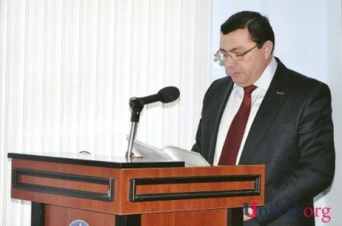 Azərbaycanda bələdiyyə sədrinə cinayət işi AÇILDI