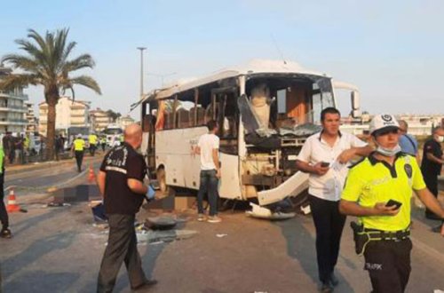 Türkiyədə rus turistləri daşıyan avtobus aşması nəticəsində ölənlərin sayı artıb - YENİLƏNİB