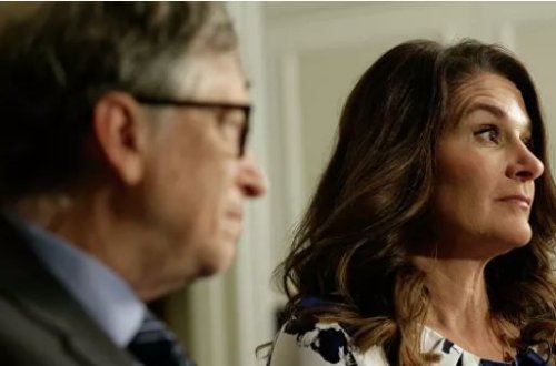 Bill Qeyts rəsmən boşandı