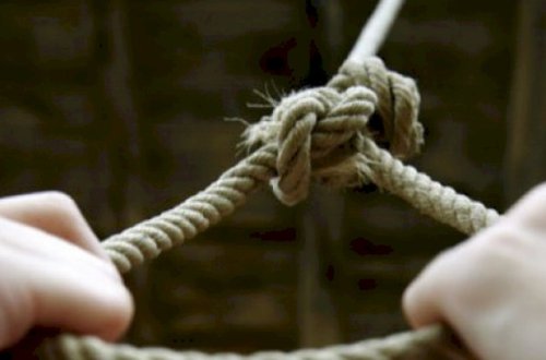 Bakıda 38 yaşlı kişi özünü asdı