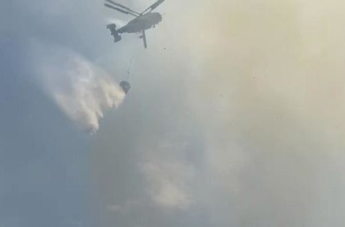 Yardımlıda davam edən meşə yanğınlarının söndürülməsinə helikopter cəlb edilib - FOTO/VİDEO