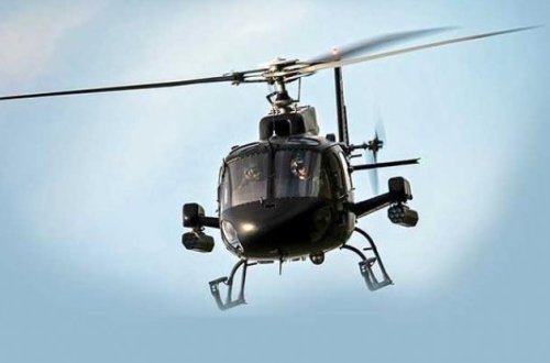 Hindistanda hərbi helikopter su anbarına düşüb