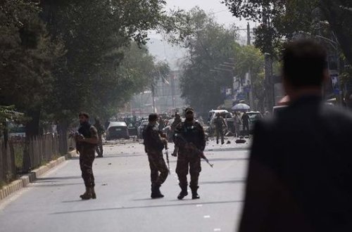 Əfqanıstan müdafiə nazirinin evinə hücum: Dörd silahlı öldürülüb, 20 nəfər xəsarət alıb - VİDEO