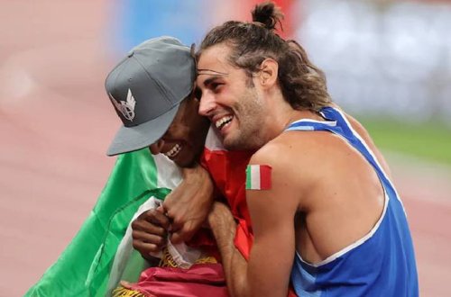 Müsəlman idmançı olimpiadaya damğa vurdu - Duyğusal anlar