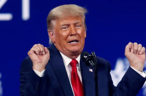 Американцы обвинили Трампа, СМИ и непривитых сограждан в росте случаев COVID-19