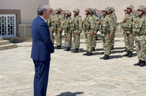 Baş prokuror hərbçilərlə görüşdü - FOTO