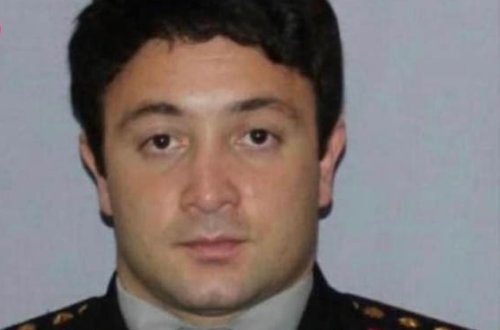 Cinayətkarın qumbara partlatması nəticəsində xəsarət alan polis vəfat etdi