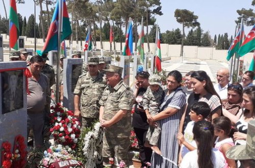 Zabit atanın şəhid oğlunun doğum günü qeyd edilib – VİDEO