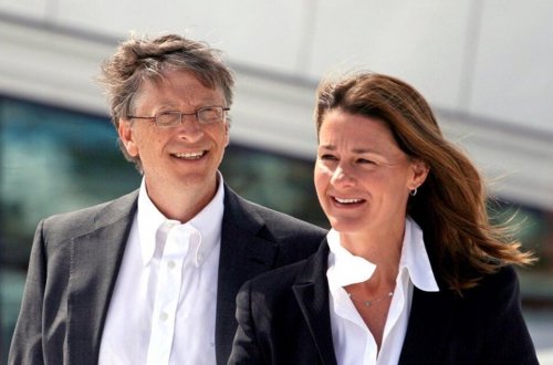 Bill Qeyts 27 illik arvadından boşanmasından danışdı