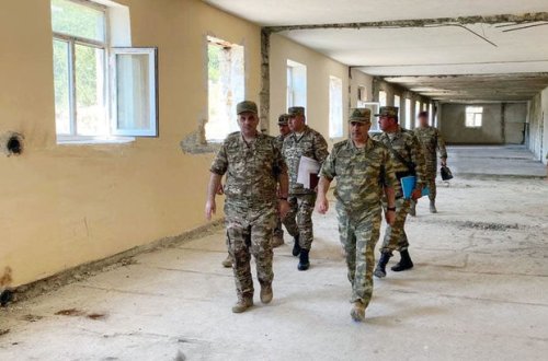 MN rəhbərliyi azad edilmiş ərazilərdə tikintisi davam edən hərbi hissələrdə olub – FOTO/VİDEO