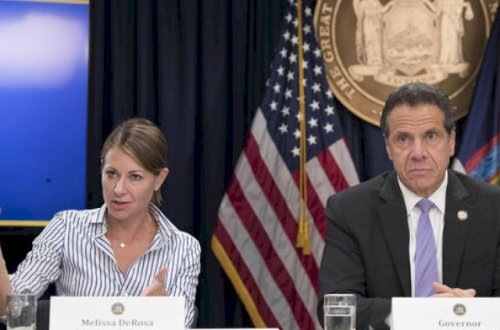 Qubernatorun cinayətlərini gizlədən köməkçi istefa verdi