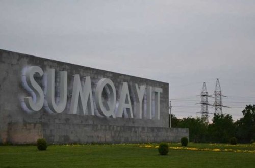 Sumqayıtda “kanalizasiya qalmaqalı” – Sakinlər antisanitariya şəraitində yaşayır (VİDEO)