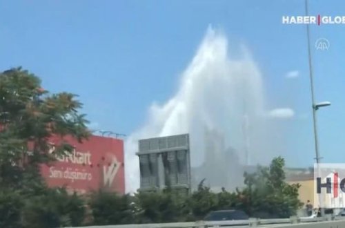 Su borusu ustaların səhlənkarlığı nəticəsində partlayıb - VİDEO