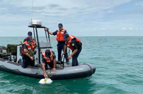 DSX-dən əməliyyat: Xəzərdən içərisində 21 kiloqramdan çox narkotik olan bağlama tapıldı - FOTO