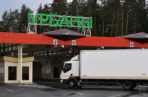 Latviya Belarusla sərhəddə fövqəladə vəziyyət elan edir