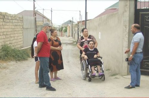 Бездеятельность Сумгайытского муниципалитета создает инвалидам трудности для передвижения - ВИДЕО