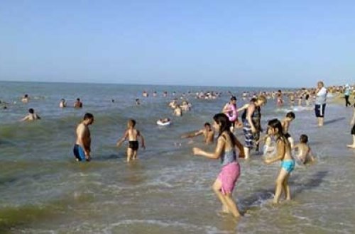 Dəniz suyunun keyfiyyəti çirkli sayılan çimərliklər açıqlanıb