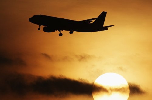 Antalyadan Bakıya uçacaq təyyarə texniki səbəblərdən geri qayıtdı