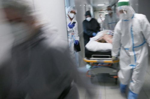 Rusiyada bir gündə  816 nəfər koronavirusdan ölüb