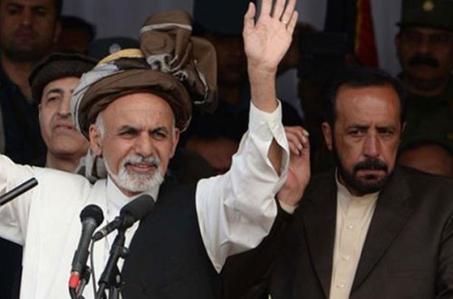 “Əllərimizi bağlayıb vətəni satdılar”