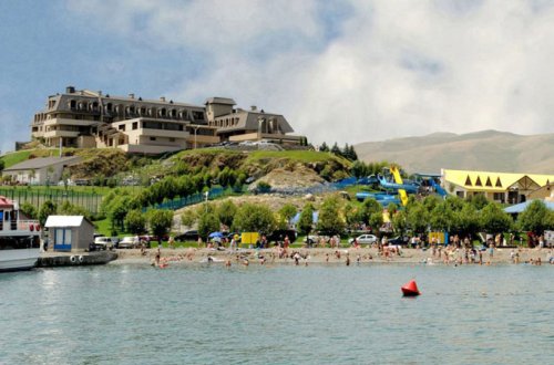 Göyçə gölünün sahilində Azərbaycan mahnısı səsləndi (VİDEO)