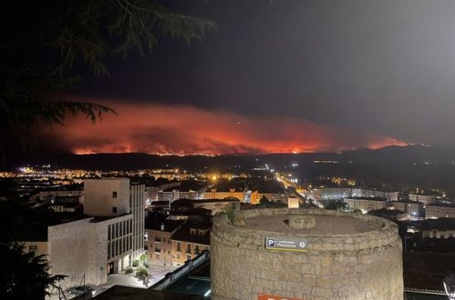 Yanğınlar İspaniyada minlərlə hektar meşə ərazisini məhv edib - VİDEO