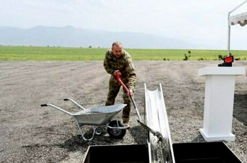 Azərbaycan Prezidenti Laçın Beynəlxalq Hava Limanının təməlini qoyub