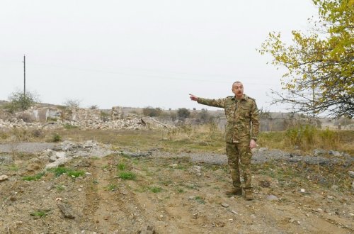 Dövlət başçısı: “Biz Kəlbəcər şəhərini də, kəndləri də yenidən quracağıq”