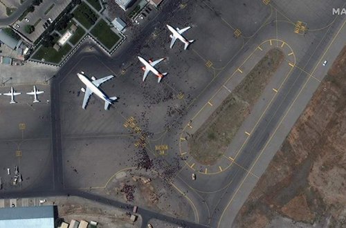 “Taliban” paytaxtdan bütün uçuşları dayandırdı