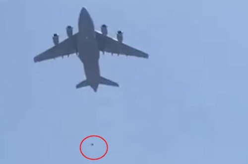 Talibandan təyyarədən yıxılan insanlarla bağlı açıqlama - “Məsuliyyət daşımırıq”