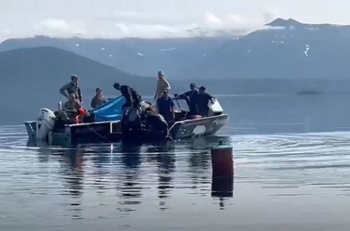 На Камчатке подняли со дна озера тела всех погибших при крушении Ми-8