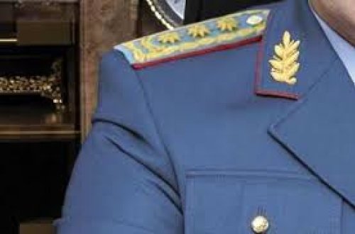 Azərbaycanda iki general ehtiyata buraxıldı