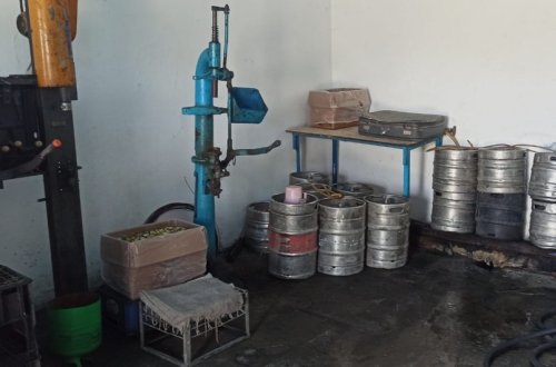 Azərbaycanda qanunsuz fəaliyyət göstərən pivə istehsalı müəssisəsi aşkarlanıb