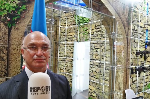 Türkiyədə keçirilən beynəlxalq sərgidə nümayiş olunan Azərbaycan silahlarının adları açıqlanıb