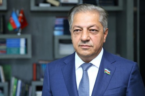 Cavanşir Feyziyevin oğlu Dövlət Agentliyinə 1 milyon manatlıq ofis icarəyə verib