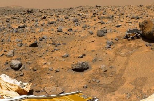 Yeni araşdırma: Marsda həyat planetin üstündə yox, altında ola bilər