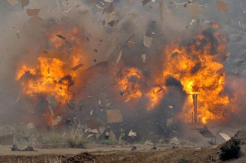 Pakistanda Aşura mərasimi zamanı partlayış: Ölənlər var