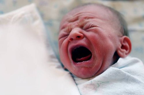 Oğlan övladı istəyən ata 6 aylıq qızını boğub öldürdü - Azərbaycanda ŞOK CİNAYƏT