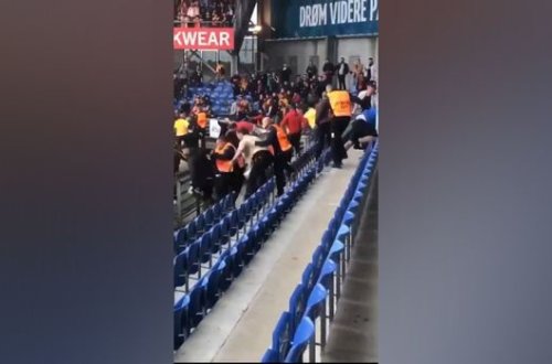 Azarkeşlər arasında əlbəyaxa dava düşdü: Falkao təşviş içində tribunanı tərk etdi - VİDEO