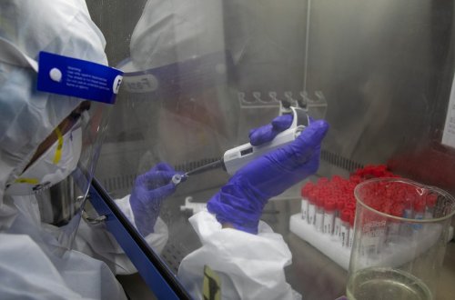 Alimlər koronavirusa qarşı təsirli dərman tapıblar