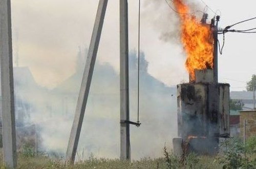 Bakıda transformator yanıb