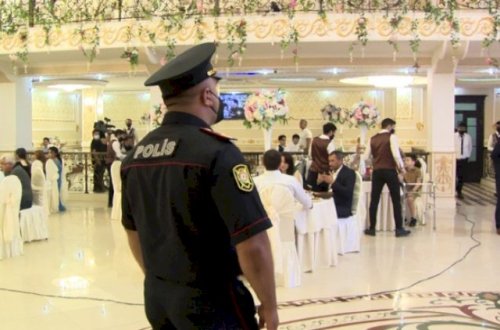 Onlar COVİD pasportu olmadığı üçün toya buraxılmadı