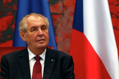 Çexiya prezidenti Əfqanıstan hadisələrinə görə Tramp və Baydeni günahlandırdı