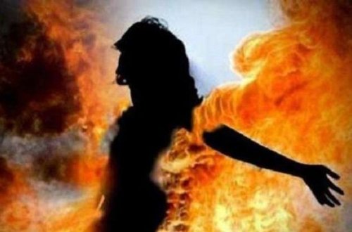 Bakıda tükürpədici qətl: Qadının əl-qolunu bağlayıb yandırdılar - VİDEO