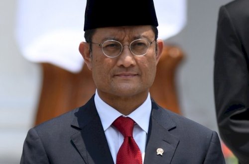 Keçmiş nazirə rüşvət aldığına görə 12 il həbs