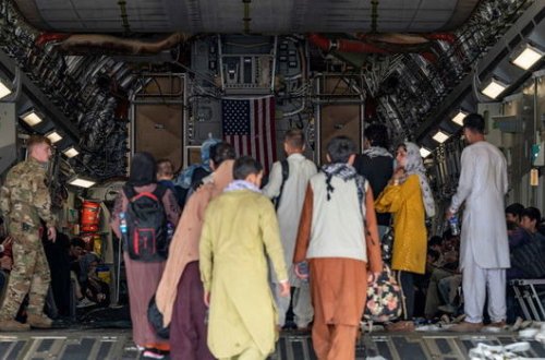 ABŞ 24 saata Kabildən 10 mindən çox insanı təxliyyə etdi