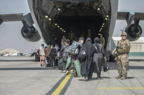 ABŞ Əfqanıstandan 88 min nəfəri təxliyə edib